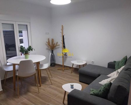 GROUND FLOOR APARTMENT WITH TWO BEDROOMS – GUARDAMAR DEL SEGURA - Photo 5