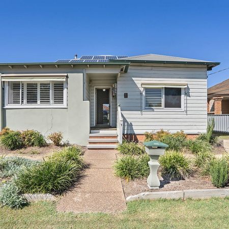 1 Shedden Street, Cessnock NSW 2325 - House For Rent | Domain - Photo 4