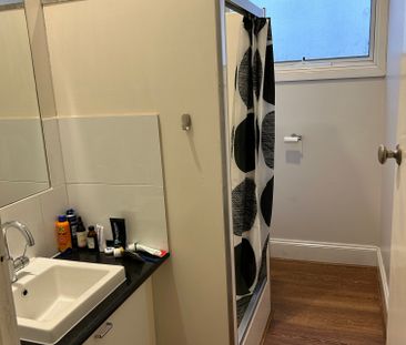 Hughesdale - Photo 1