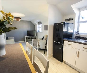 2 bedroom apartment to rent - Photo 4