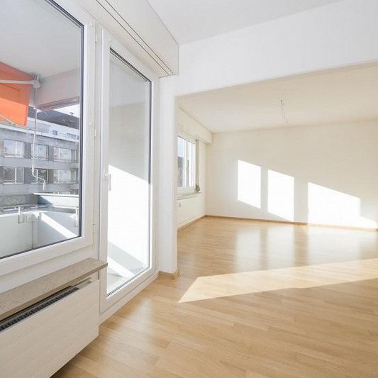 im 2020 renovierte, helle 3.5-Zimmerwohnung zu vermieten - Photo 1