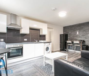 2 bed Apartment for Rent - Photo 1