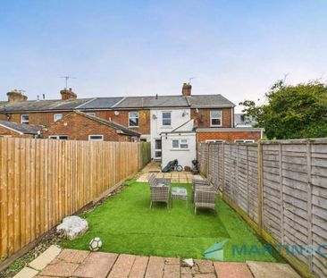 2 bedroom terraced house to rent - Photo 2