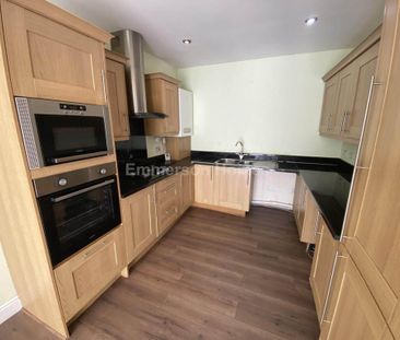 3 bedroom detached house to rent - Photo 6