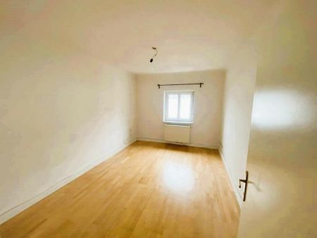 INNENSTADTNÄHE I 2 ZIMMER ALTBAUWOHNUNG PERFEKT FÜR STUDENTEN - Foto 3