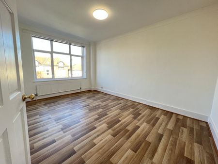 3 bedroom maisonette to rent - Photo 2