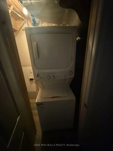 4 Gillivary Drive #Basement - Photo 2