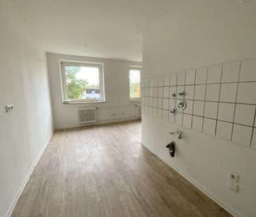 Große Wohnküche: 3 Zimmer am Malvenweg frei! - Foto 1