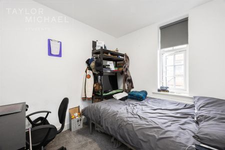 5 bedroom apartment to rent - Photo 3