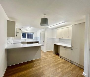 Quetta Park, Church Crookham, Fleet, Hampshire, GU52 - Photo 6