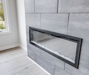 For Lease - 816 Mikinak Road, Manor Park - Cardinal Glen and Area, ... - Photo 5