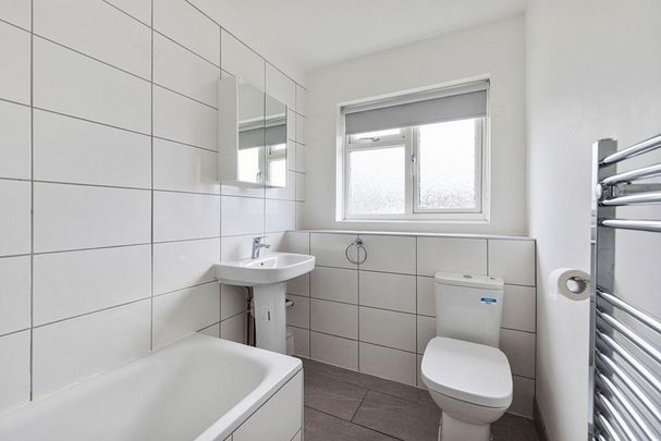 2 bedroom maisonette to rent - Photo 1