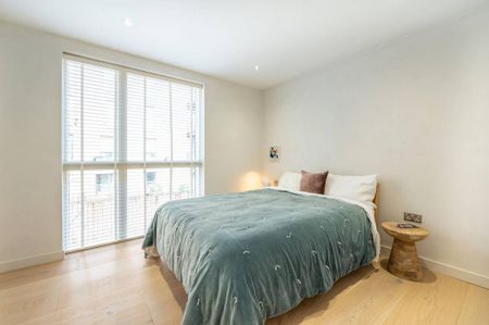 4 bedroom terraced house to rent - Photo 5