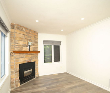 For Lease - 27 Killaloe Crescent, Halton Hills, Ontario - Photo 4