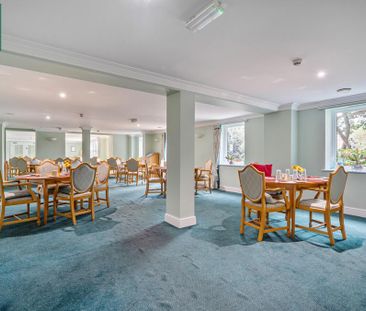 1 bedroom retirement property to rent - Photo 6