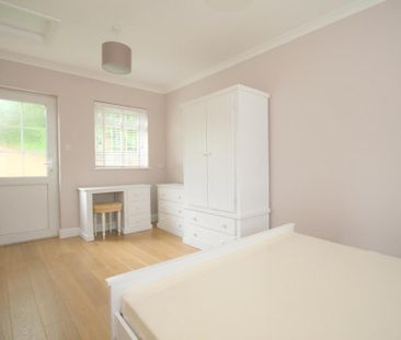 2 bedroom semi-detached house to rent - Photo 6
