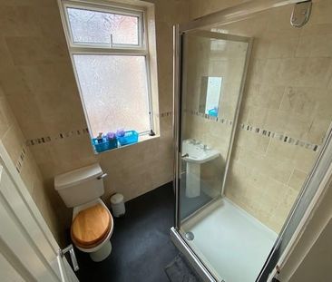 7 bedroom private hall to rent - Photo 6