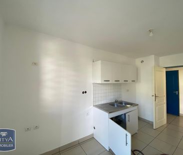 Location Appartement 4 pièces 96m² ST DENIS 97400 - Photo 2