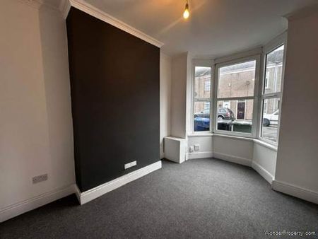 3 bedroom property to rent in Grimsby - Photo 3