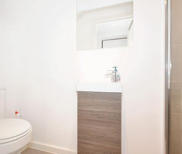 Studio to rent - Photo 6