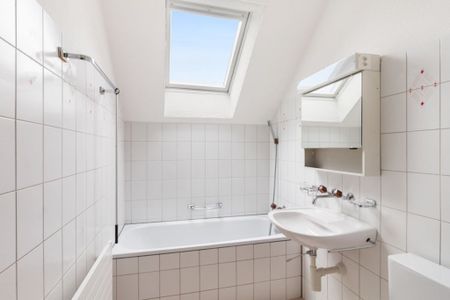 MIETEN OHNE KAUTION - Dachwohnung in grüner Umgebung - Photo 4