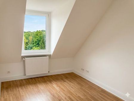 Schöne, helle 2-Raumwohnung im Dachgeschoss - Foto 2