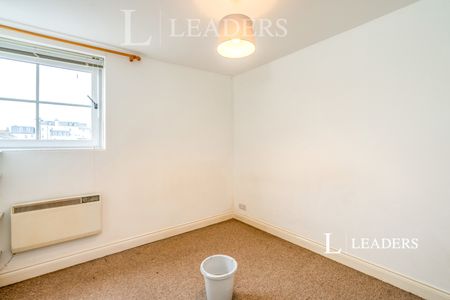 1 bedroom apartment to rent West Street, Bognor Regis, PO21 - Photo 2
