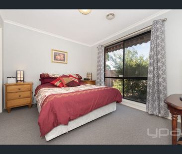 Great Family Home! - Photo 3