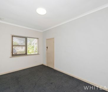 Charming Home in a Prime Lathlain Location - Photo 6