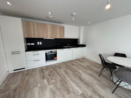 2 bedroom flat to rent - Photo 5