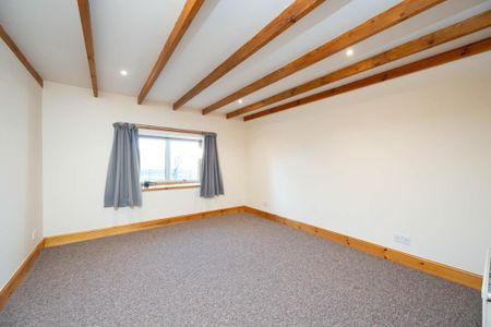3 bedroom detached house to rent - Photo 4