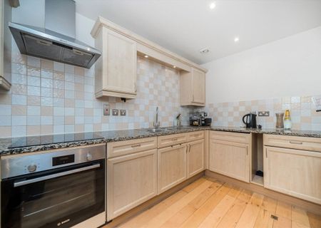 Bartholomew Close - Photo 4