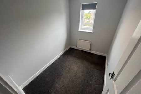 Orchid Close - Photo 4