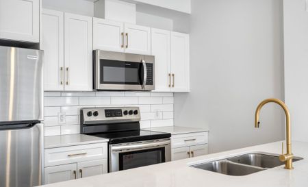 Jersey: Gold Accents – 196 Colony, Winnipeg, MB - Photo 5