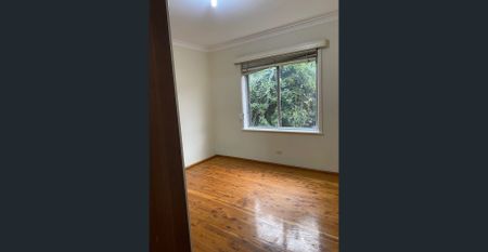 3 Bedroom- Top Floor - Photo 3