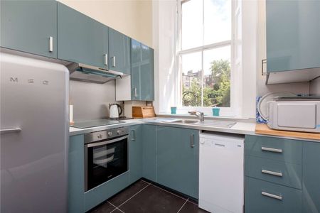 A beautifully presented furnished one-bedroom ground floor apartment in Edinburgh’s highly desirable West End. - Photo 4