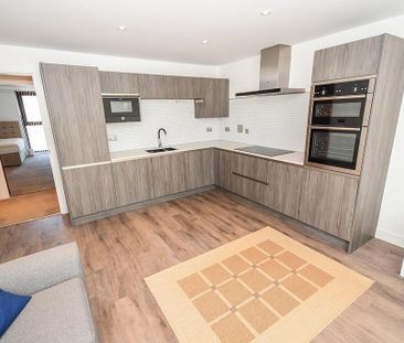 2 bedroom flat to rent - Photo 4