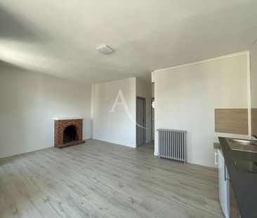 Location Appartement 1 pièce 29m² FONTENAY LE COMTE 85200 - Photo 6