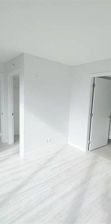 Downtown on Hornby st 2 bed/2 bath plus den unit for rent - Photo 1