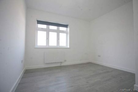 1 bedroom property to rent in Ilford - Photo 2