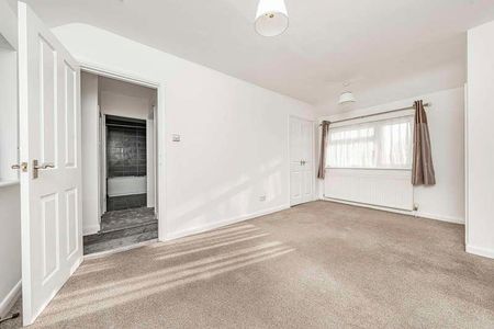 Orchard Waye, Uxbridge, UB8 - Photo 5