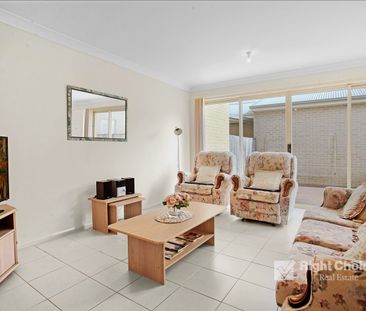 Modern Villa - Photo 1
