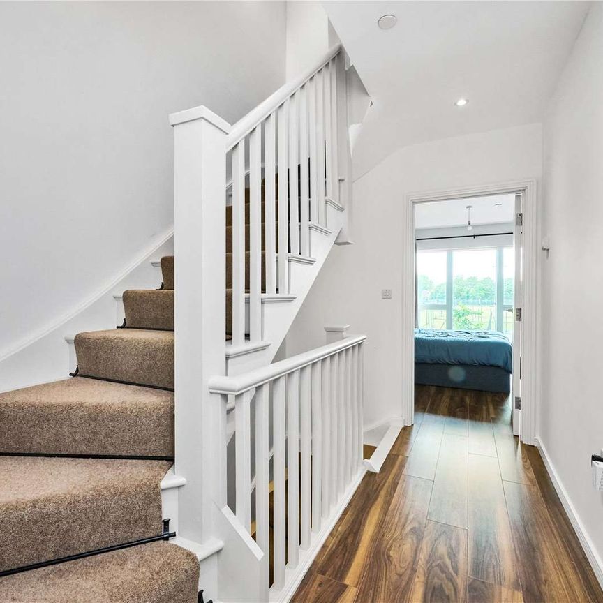 A fantastic, three bedroom house finished to a high standard throughout. - Photo 1