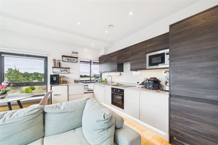 1 bedroom Flat in Circa, Bracknell - Photo 4