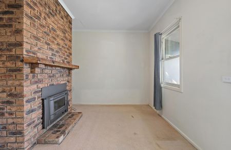 6 John Street, Lilydale - Photo 2