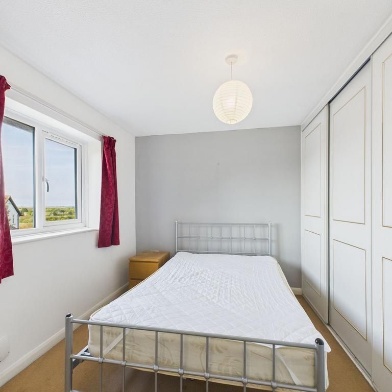 1 bedroom property to rent - Photo 1
