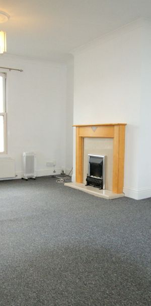 14 Gratton Road, CHELTENHAM GL502BS - Photo 1