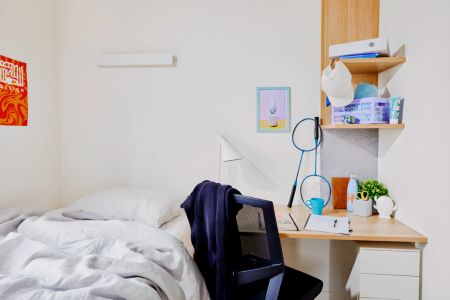 Signature Studio Apartment - Photo 3