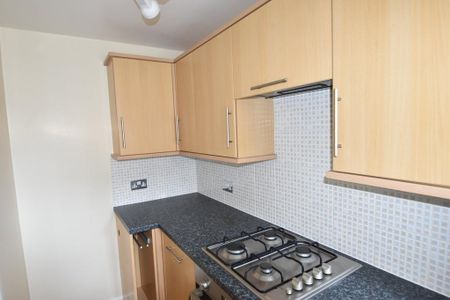1 bedroom semi-detached house to rent - Photo 3