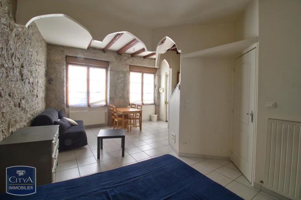 Location Appartement 1 pièce 30m² ST ETIENNE 42100 - Photo 1